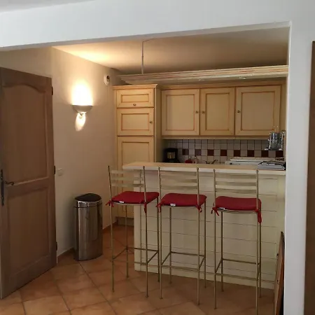 - 3 Bedroom Apartment, Air Conditioned, Outdoor Terrace, Swimming Pool Lejlighed *