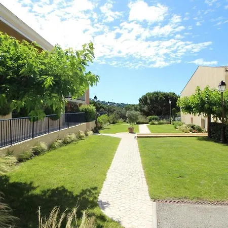 - 3 Bedroom Apartment, Air Conditioned, Outdoor Terrace, Swimming Pool * Sainte-Maxime