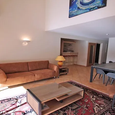 - 3 Bedroom Apartment, Air Conditioned, Outdoor Terrace, Swimming Pool Lejlighed