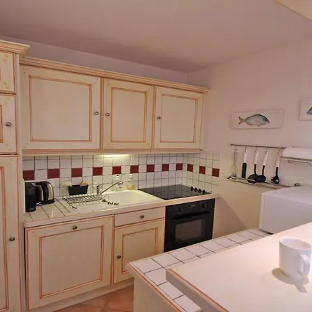 - 3 Bedroom Apartment, Air Conditioned, Outdoor Terrace, Swimming Pool *